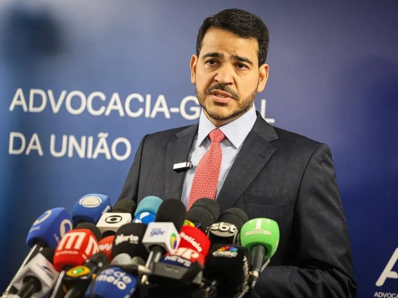 MESSIAS VIRA ALVO DE FOGO AMIGO APÓS RECUSAR AÇÃO CONTRA MENDONÇA NO CASO LULINHA