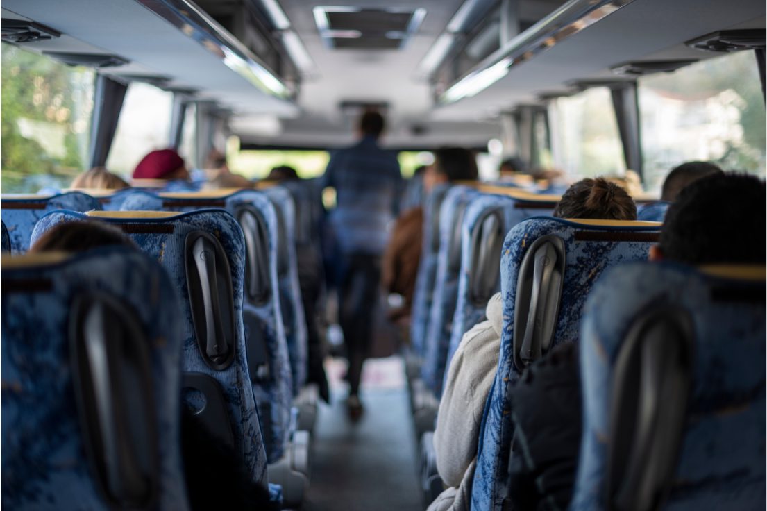 á na lei: transporte público deve combater crimes sexuais contra mulheres