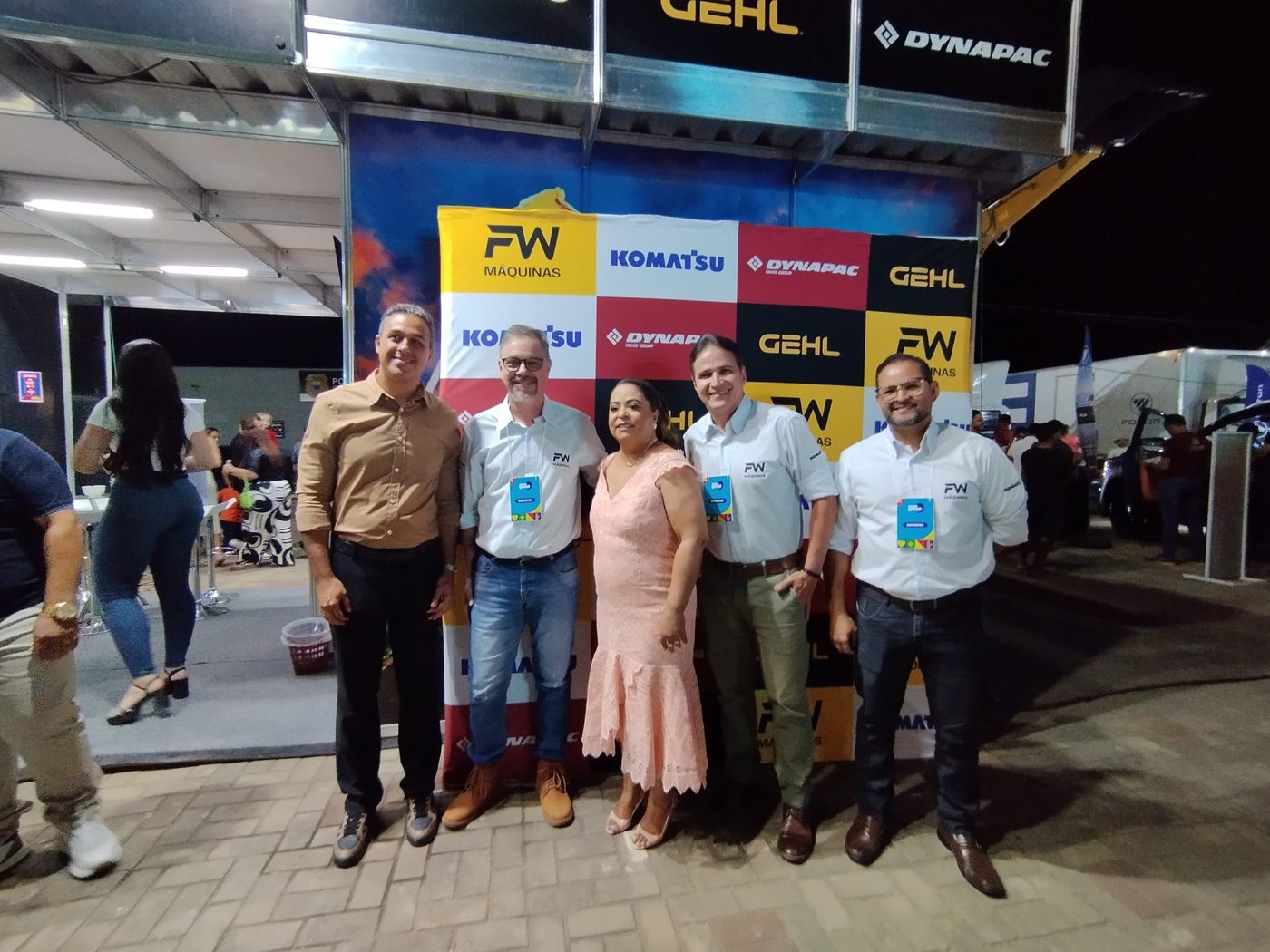 Abertura da 10ª EXPOGESSO destaca avanços econômicos e inovações em máquinas pesadas sustentáveis