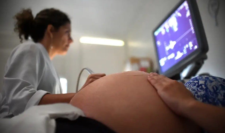 ASSISTÊNCIA AO PARTO AVANÇA NO BRASIL - PRÉ-NATAL AINDA PREOCUPA