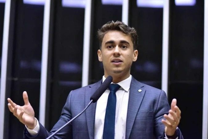 ELEIÇÕES 2026 - Flávio Bolsonaro e Nikolas Ferreira se reúnem para discutir palanque em MG