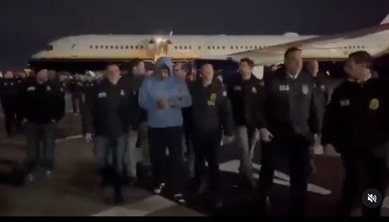 Invasão dos EUA na Venezuela: Ditador Maduro Capturado e Levado a Nova YorkNova York, EUA