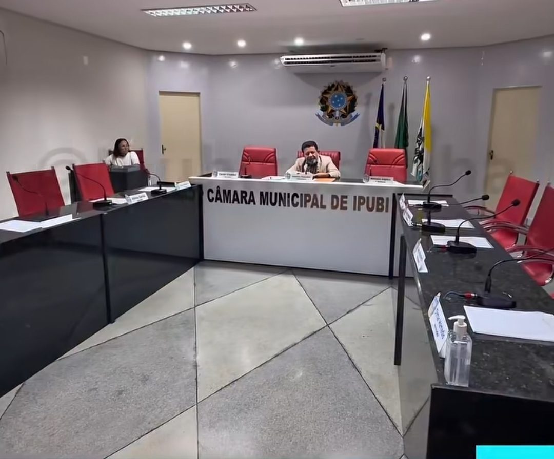 IPUBI – PE: PRESIDENTE DA CÂMARA MUNICIPAL ABRE SESSÃO SOZINHO E REGISTRA EM ATA CESSÃO INÉDITA