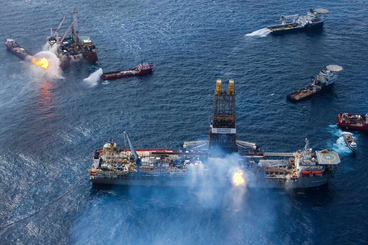 México Avalia Suspender Envio de Petróleo a Cuba Sob Pressão de Trump