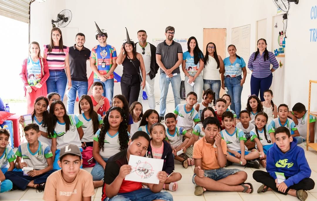 Mutirão de combate à dengue e arboviroses mobiliza alunos e agentes de saúde no bairro Divino Espírito Santo, em Trindade (PE)