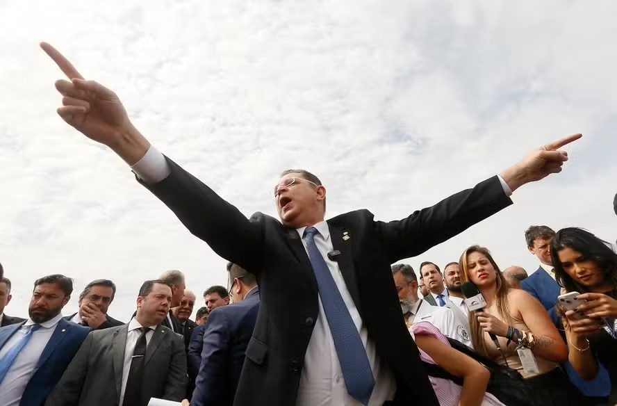 PL rebate vídeo do PT que associa Flávio Bolsonaro ao caso Master: ‘Não há qualquer investigação que envolva o senador’