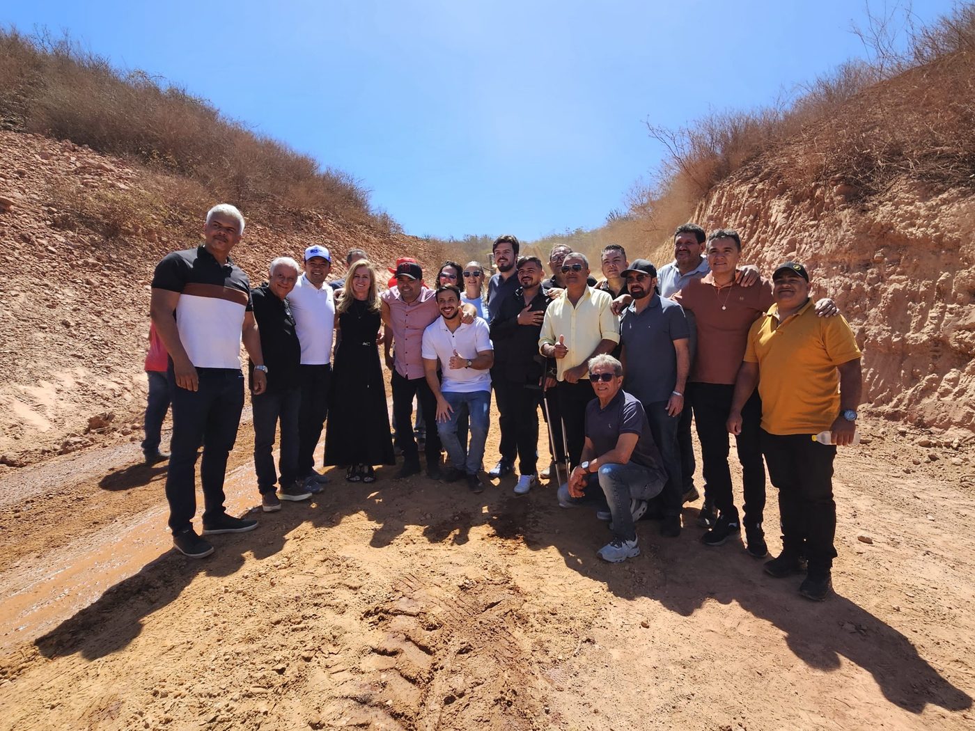 Prefeito Evilásio Mateus e deputada Roberta recebem deputado federal Fernando Filho em Araripina e destacam investimentos na zona rural