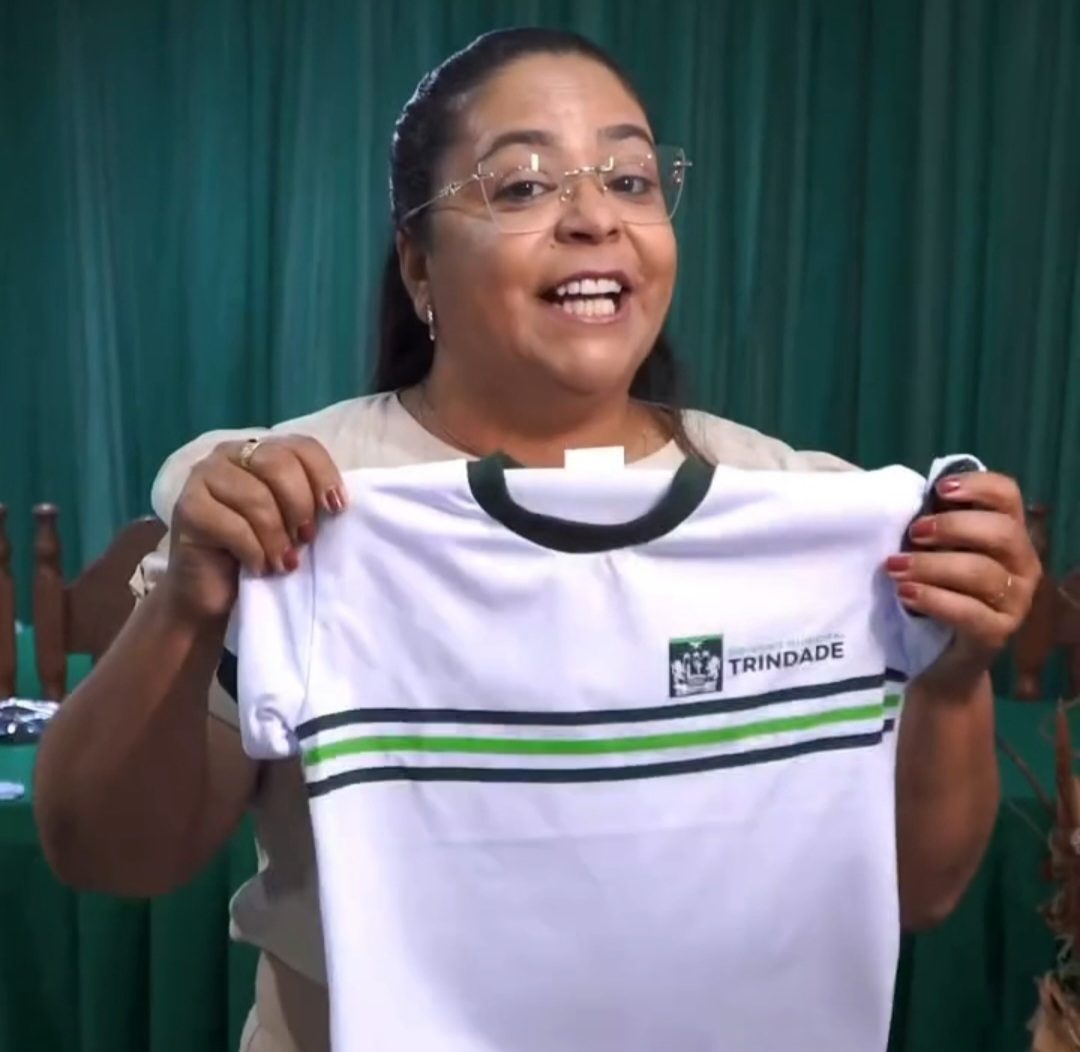 Trindade (PE) avança na Educação: Todas as escolas municipais ganham fardamento único e padronizado