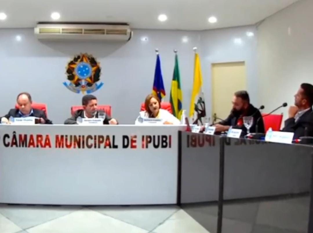 Vereador Josevan Gesseiro se posiciona contra veto a emenda que impede revenda de casas populares em Ipubi